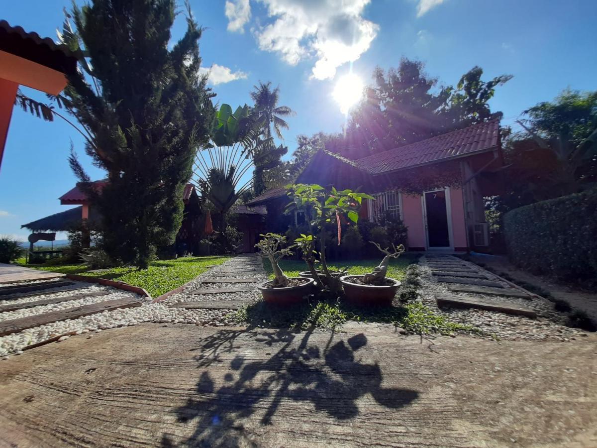 Khuang Na Farmview Bed & Breakfast Mae Chaem Exterior photo